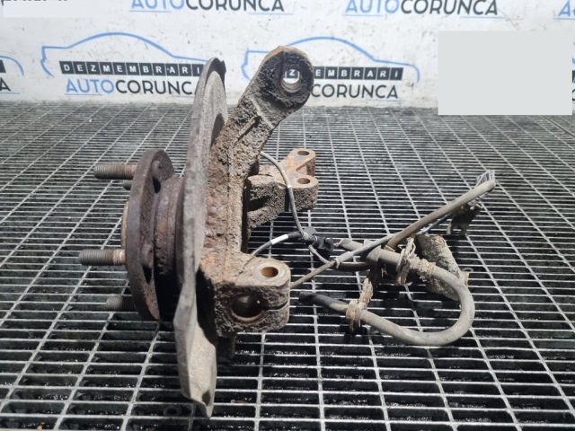 bontott CITROËN C-CROSSER Bal első Csonkállvány