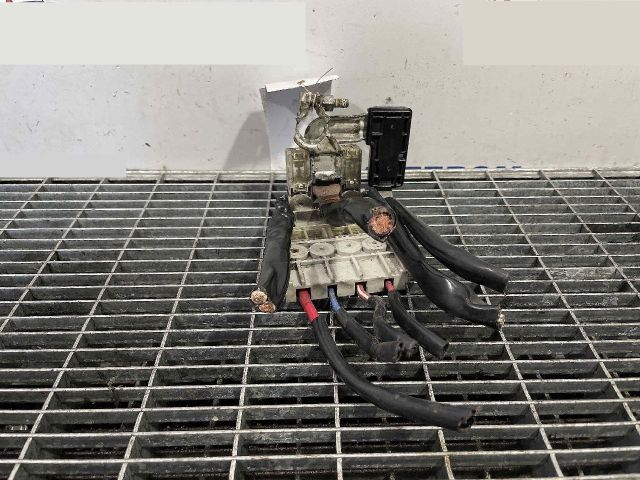 bontott CITROËN C-CROSSER Biztosítéktábla Motortér