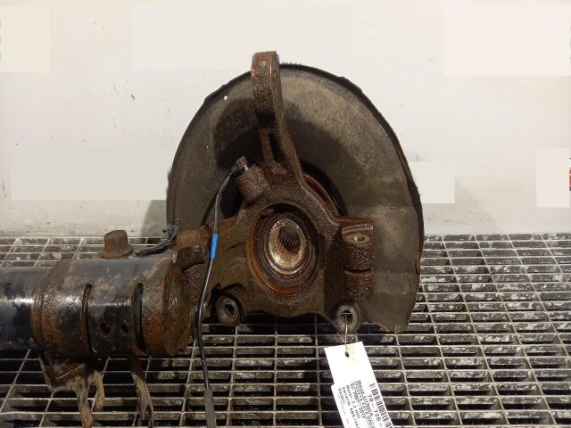 bontott CITROËN C-CROSSER Jobb első Csonkállvány