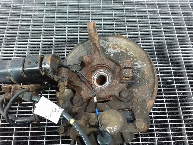 bontott CITROËN C-CROSSER Jobb első Csonkállvány