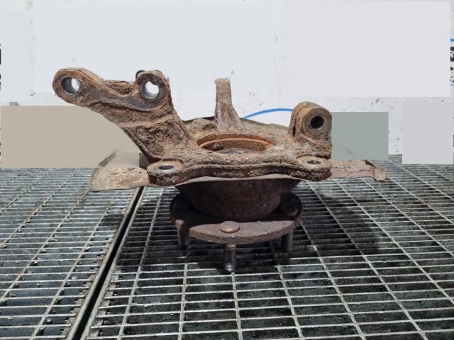 bontott CITROËN C-CROSSER Jobb első Csonkállvány