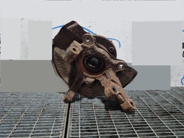 bontott CITROËN C-CROSSER Jobb első Csonkállvány