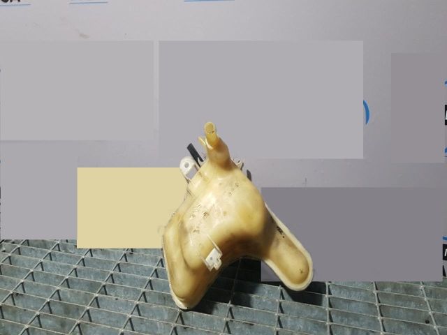 bontott CITROËN C-CROSSER Kiegyenlítő Tartály