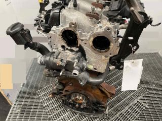 bontott CITROËN C-CROSSER Motor (Fűzött blokk hengerfejjel)