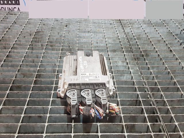 bontott CITROËN C-CROSSER Motorvezérlő