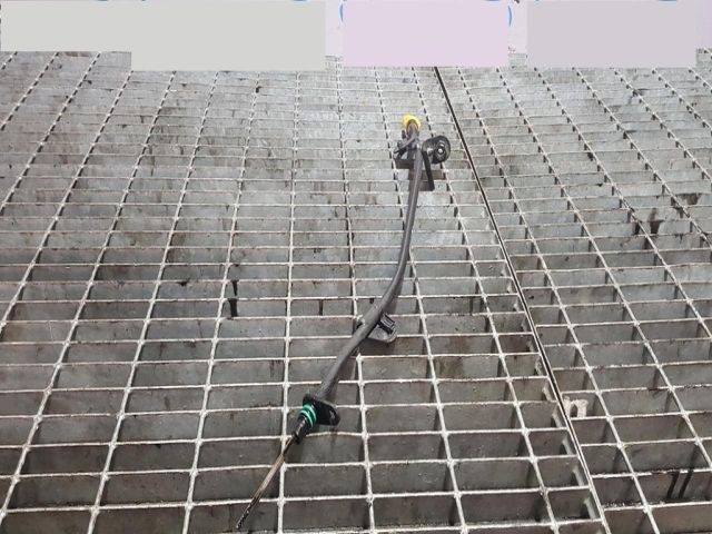 bontott CITROËN C-CROSSER Nívópálca