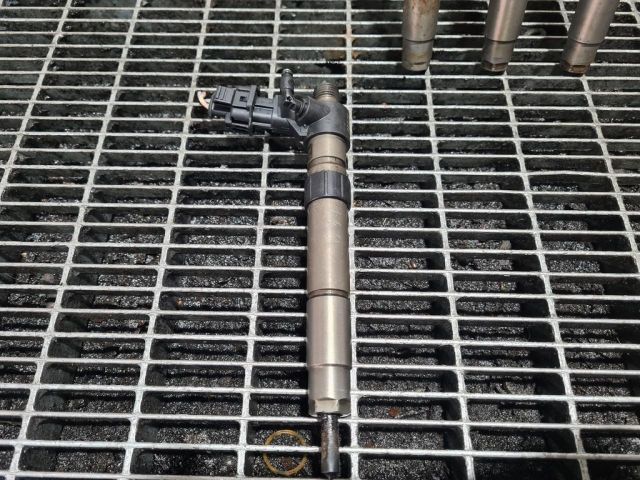 bontott CITROËN C-CROSSER Porlasztó (1 db)