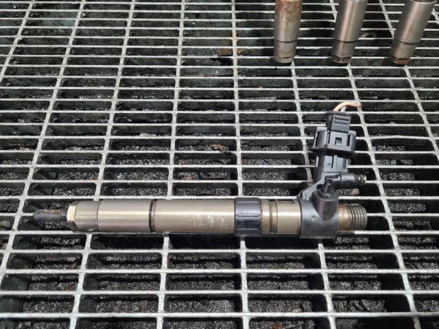 bontott CITROËN C-CROSSER Porlasztó (1 db)