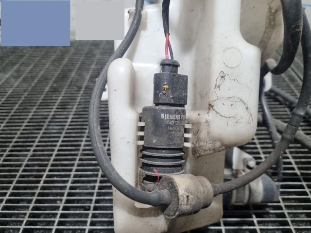 bontott CITROËN C-CROSSER Ablakmosó Tartály