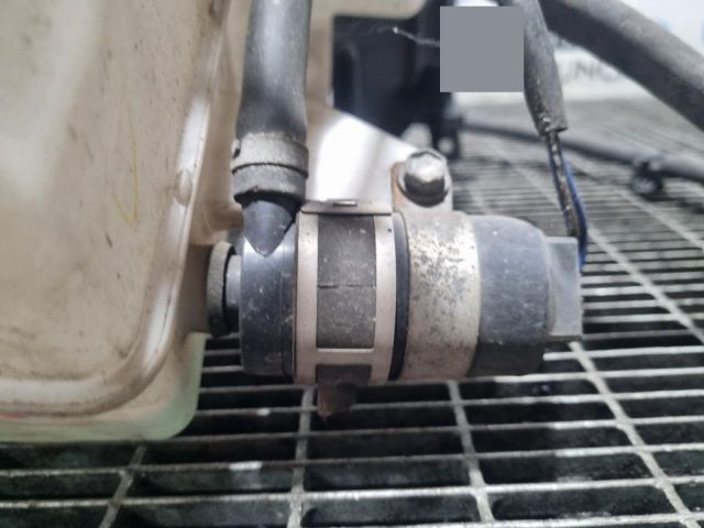 bontott CITROËN C-CROSSER Ablakmosó Tartály