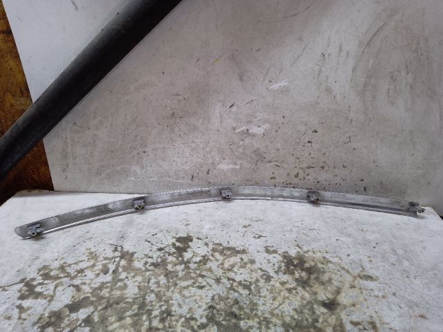 bontott CITROËN C-CROSSER Bal első Lökhárító Díszléc