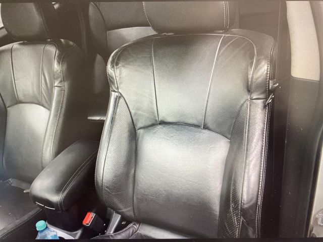 bontott CITROËN C-CROSSER Bal első Ülés