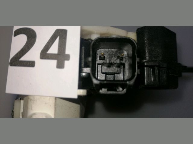 bontott CITROËN C-CROSSER Bal hátsó Ajtózár