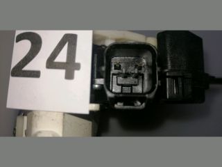 bontott CITROËN C-CROSSER Bal hátsó Ajtózár