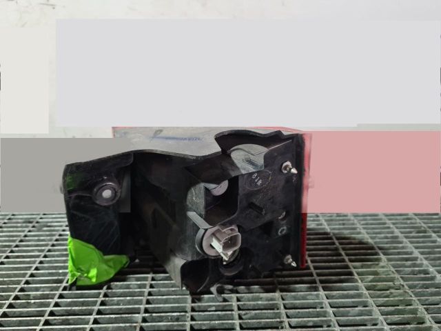 bontott CITROËN C-CROSSER Bal Hátsó Lámpa