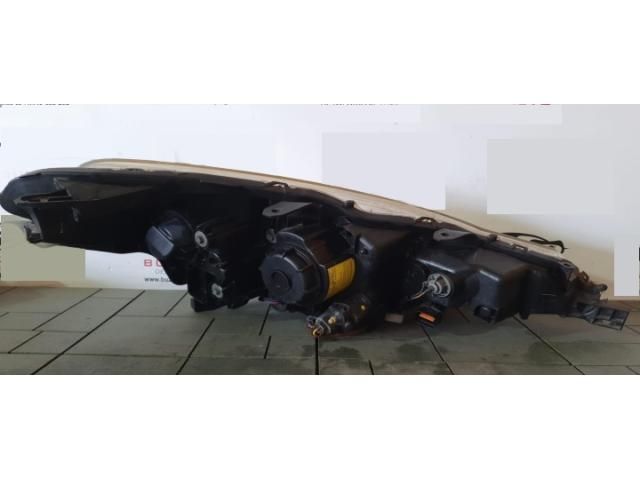 bontott CITROËN C-CROSSER Bal Xenon Fényszóró