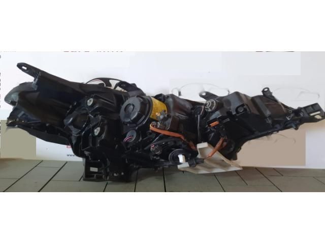 bontott CITROËN C-CROSSER Bal Xenon Fényszóró