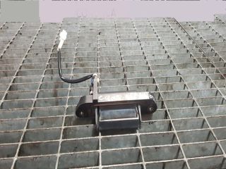 bontott CITROËN C-CROSSER Csomagtérajtó Kilincs