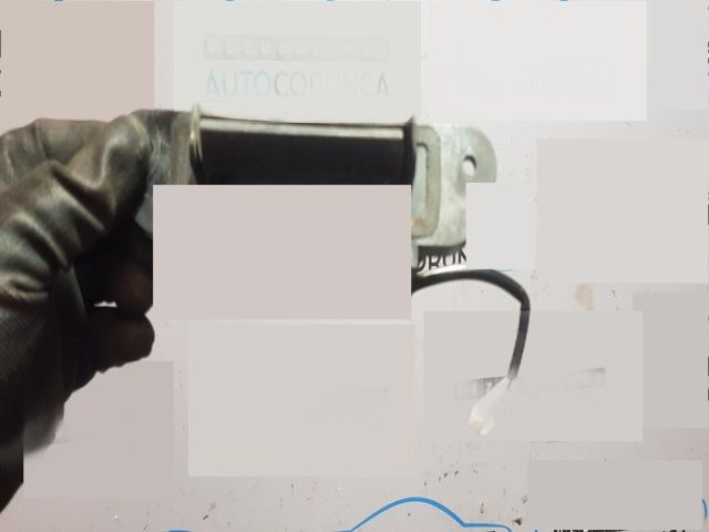 bontott CITROËN C-CROSSER Csomagtérajtó Kilincs