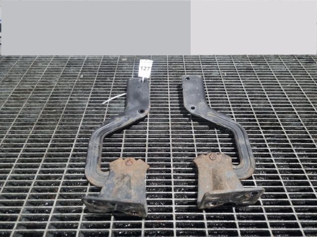 bontott CITROËN C-CROSSER Csomagtérajtó Zsanér