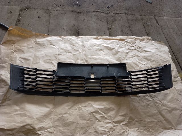 bontott CITROËN C-CROSSER Első Lökhárító Alsó Középső Díszrács