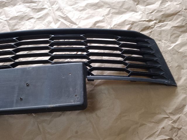 bontott CITROËN C-CROSSER Első Lökhárító Alsó Középső Díszrács