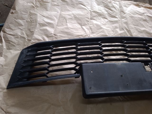 bontott CITROËN C-CROSSER Első Lökhárító Alsó Középső Díszrács