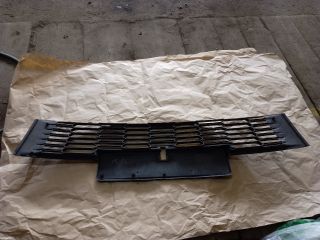 bontott CITROËN C-CROSSER Első Lökhárító Alsó Középső Díszrács