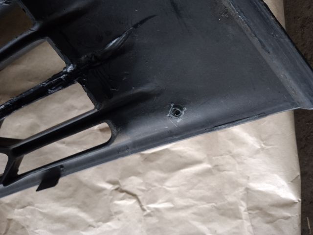 bontott CITROËN C-CROSSER Első Lökhárító Alsó Középső Díszrács