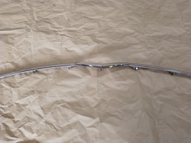 bontott CITROËN C-CROSSER Első Lökhárító Díszléc