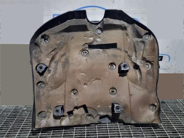 bontott CITROËN C-CROSSER Felső Hűtőburkolat