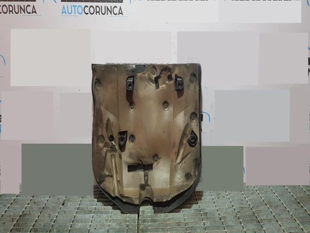 bontott CITROËN C-CROSSER Felső Hűtőburkolat