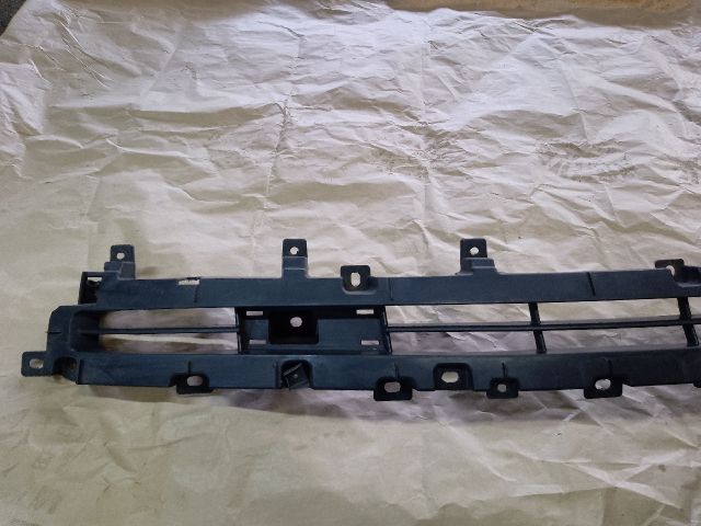 bontott CITROËN C-CROSSER Hűtőrács