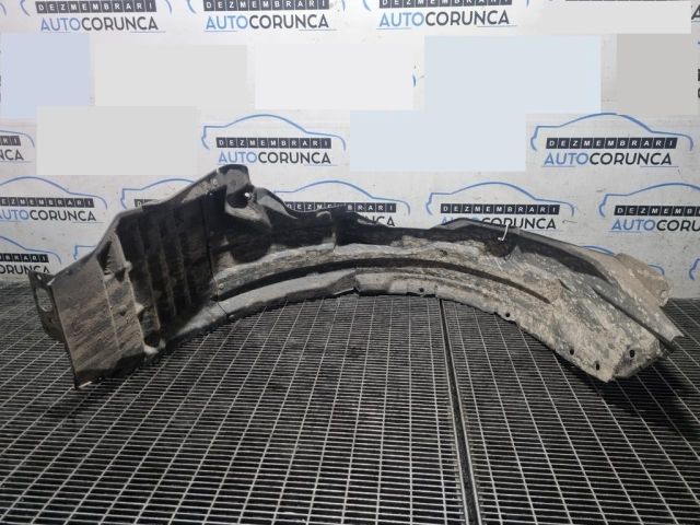 bontott CITROËN C-CROSSER Jobb első Dobbetét (Kerékjárati, Műanyag)