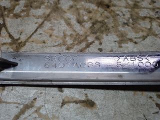 bontott CITROËN C-CROSSER Jobb első Lökhárító Díszléc