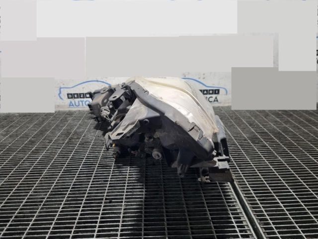 bontott CITROËN C-CROSSER Jobb Fényszóró