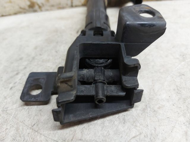 bontott CITROËN C-CROSSER Jobb Fényszórómosó Fúvóka