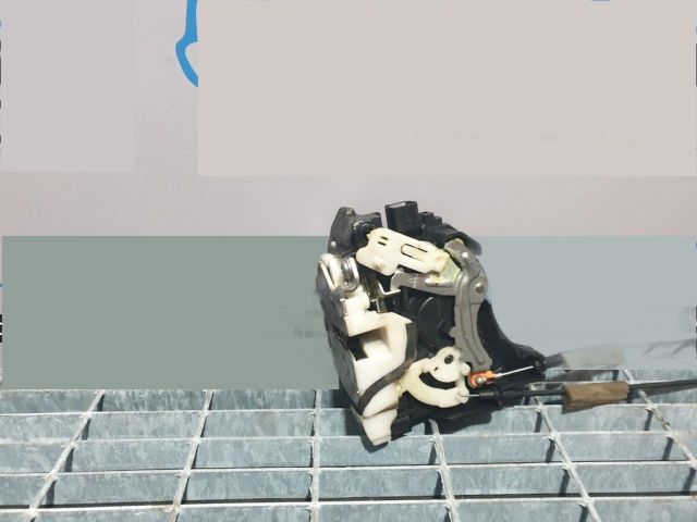 bontott CITROËN C-CROSSER Jobb hátsó Ajtózár