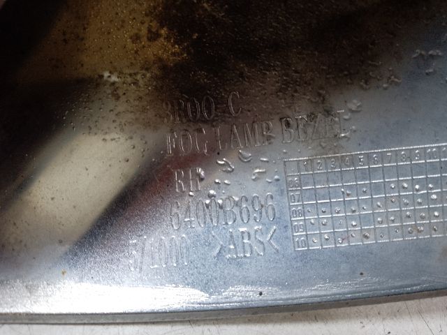 bontott CITROËN C-CROSSER Jobb Ködfényszóró Lámpakeret