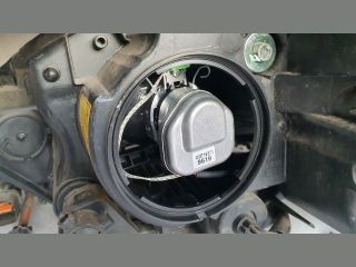 bontott CITROËN C-CROSSER Jobb Xenon Fényszóró