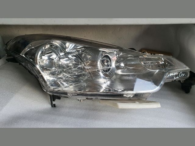 bontott CITROËN C-CROSSER Jobb Xenon Fényszóró