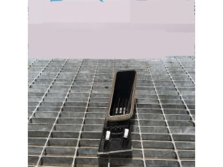 bontott CITROËN C-CROSSER Középső Szellőző