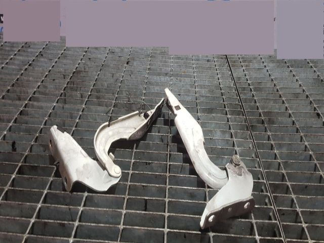 bontott CITROËN C-CROSSER Motorháztető Zsanér Pár