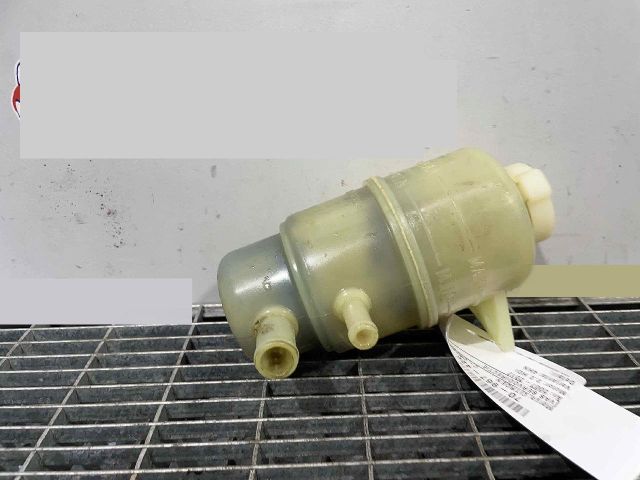 bontott CITROËN C-CROSSER Szervóolaj Tartály