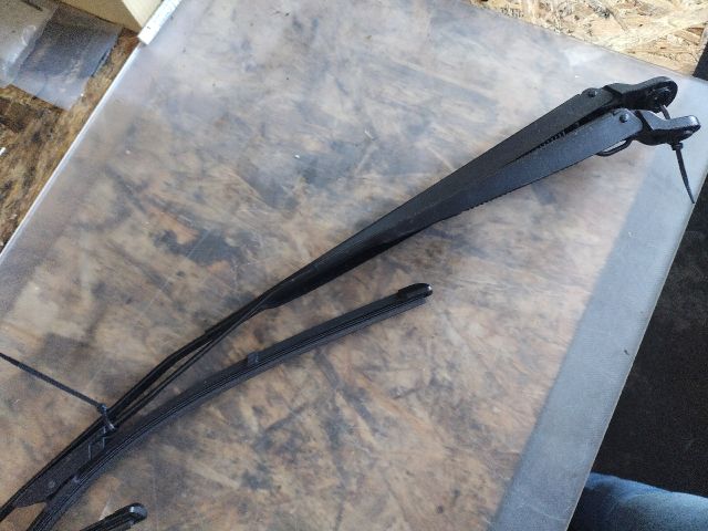 bontott CITROËN C-ELYSEE Első Ablaktörlő Kar