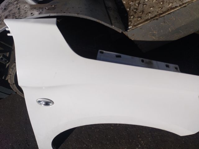 bontott CITROËN C-ELYSEE Jobb első Sárvédő