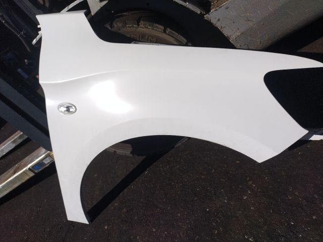 bontott CITROËN C-ELYSEE Jobb első Sárvédő