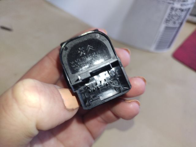 bontott CITROËN C-ELYSEE Tükör Kapcsoló