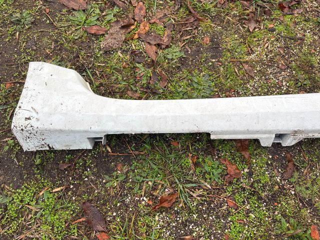 bontott CITROËN C-ZERO Bal Küszöb