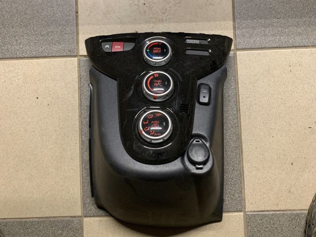 bontott CITROËN C-ZERO Fűtéskapcsoló (digit klímás)